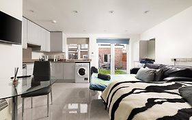 Beautiful Garden Studio Nw4